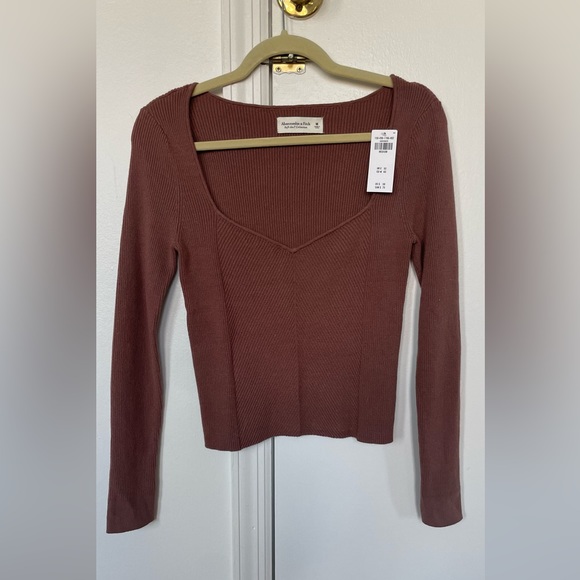 Abercrombie sweater top - Picture 1 of 2